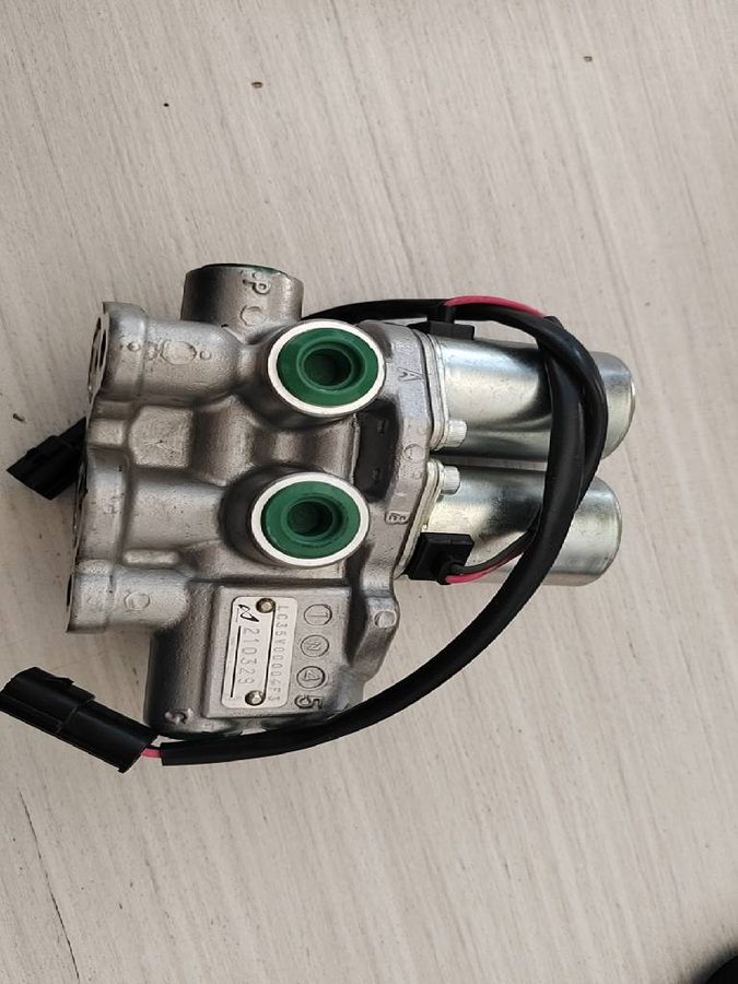 Solenoid valve Assy LC35V00004F3 Kobelco part