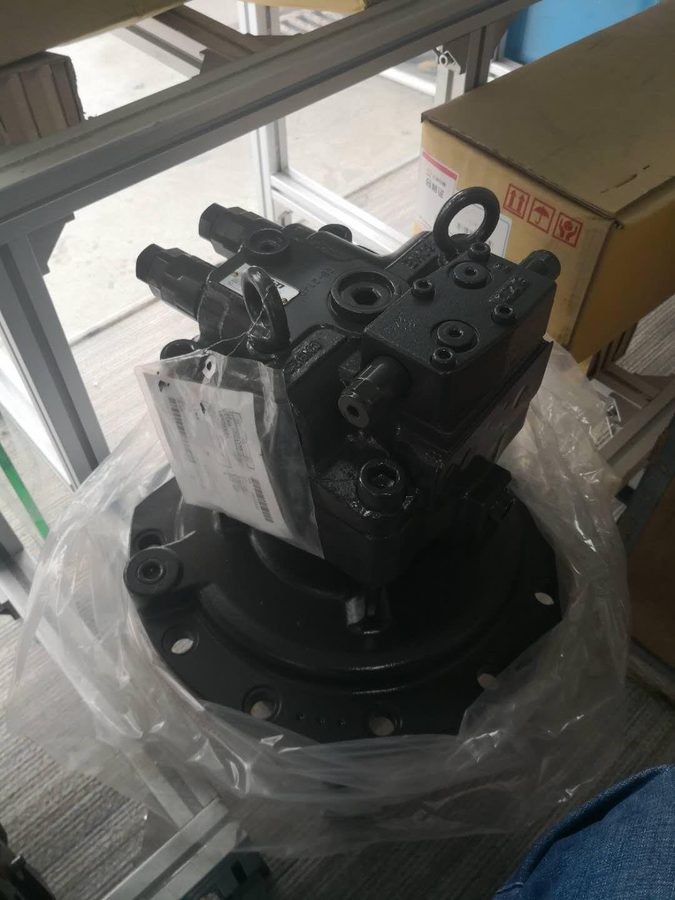 Swing Motor LC15V00022F1/M5X180 Kobelco part