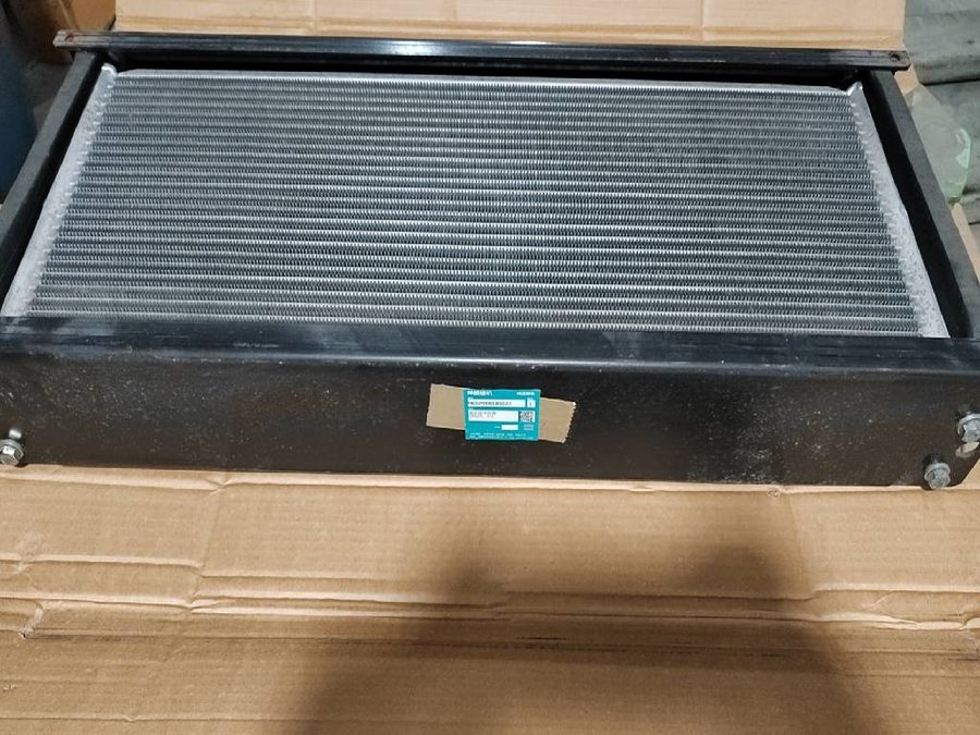 Hydrulic Oil Cooler YN05P00058S002 Kobelco part
