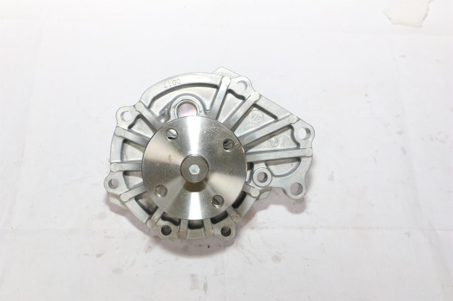 Water Pump VA32G4521010/VA32G4511010/J240-0230C Kobelco part